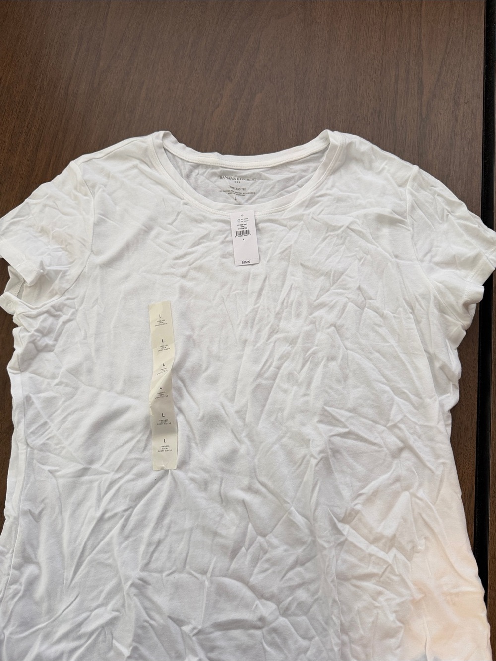Banana Republic White Crewneck Short Sleeve Tee
